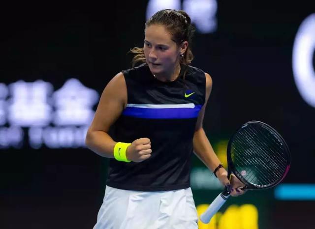 保持状态的 保持状态的