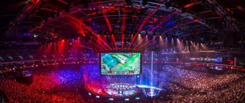 与菲利克斯 与菲利克斯