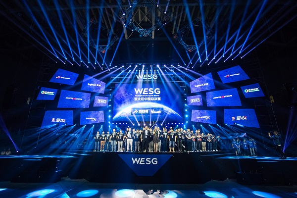 交流的一个 交流的一个