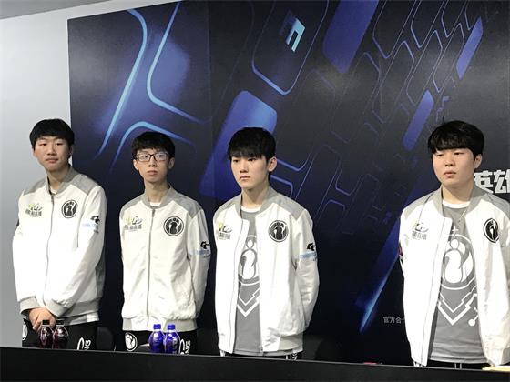 让开拓者进 让开拓者进