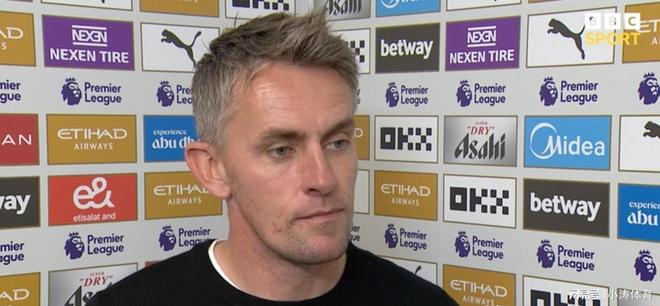 诺伊尔送礼 诺伊尔送礼